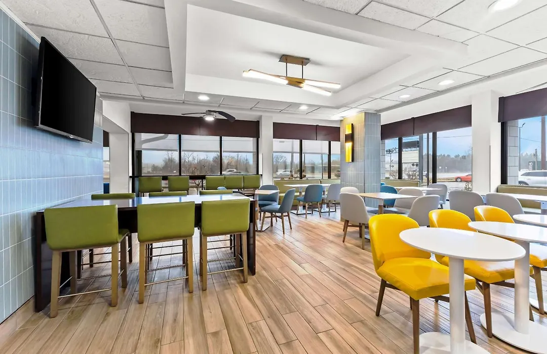 Comfort Inn & Suites Evansville Airport-1